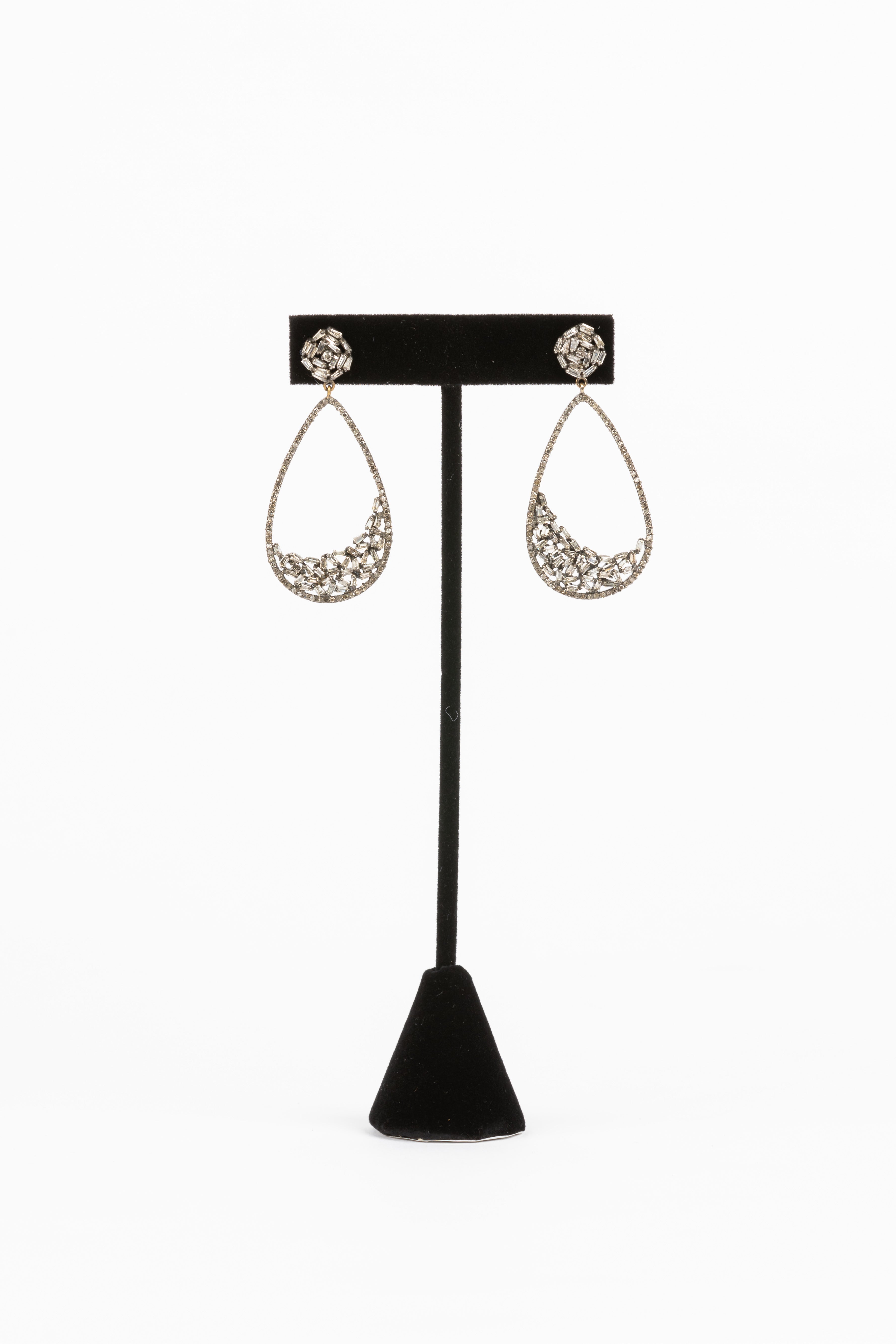 Baguette and Pave Diamond Teardrop Earring
