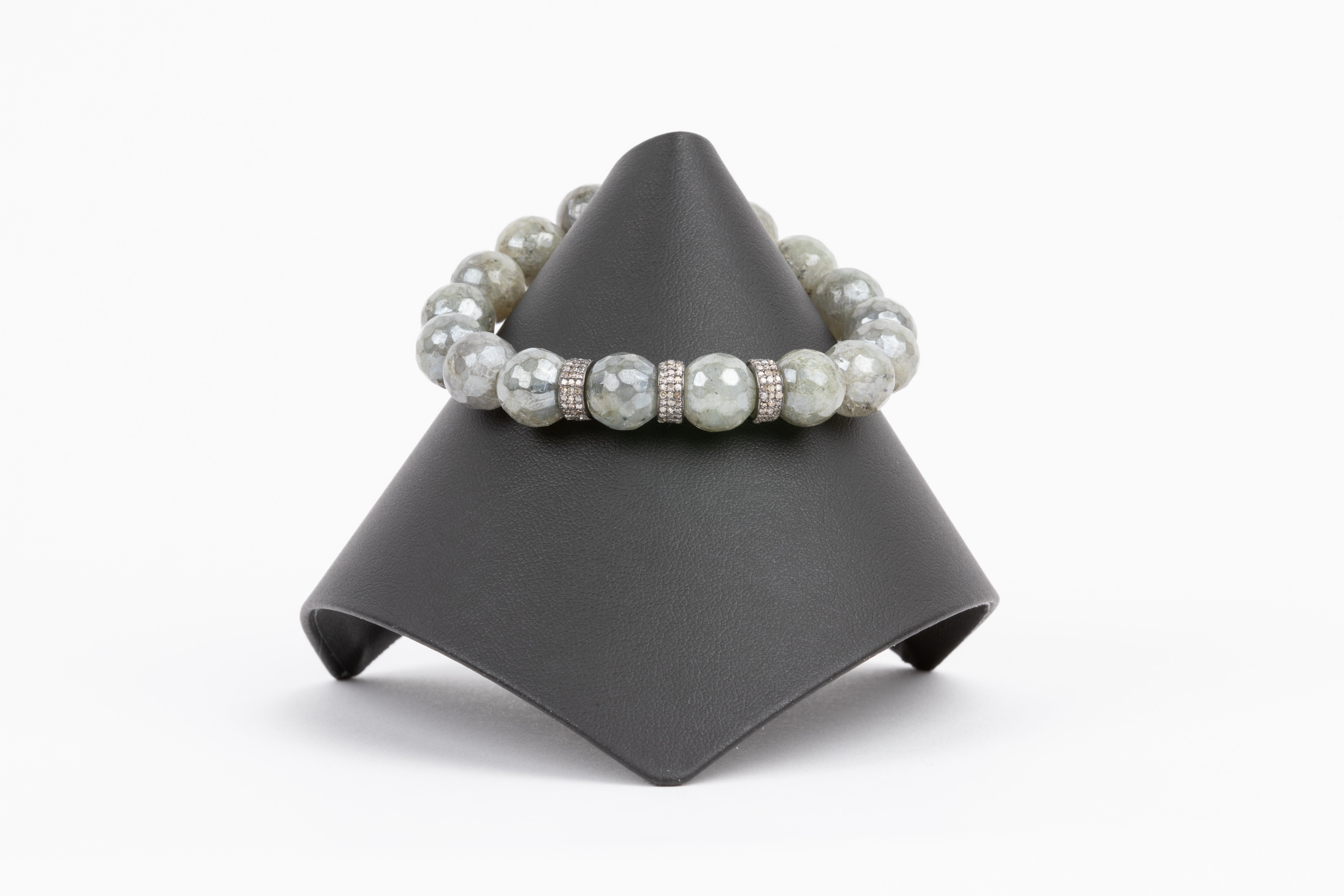 Pave Diamond, Labradorite