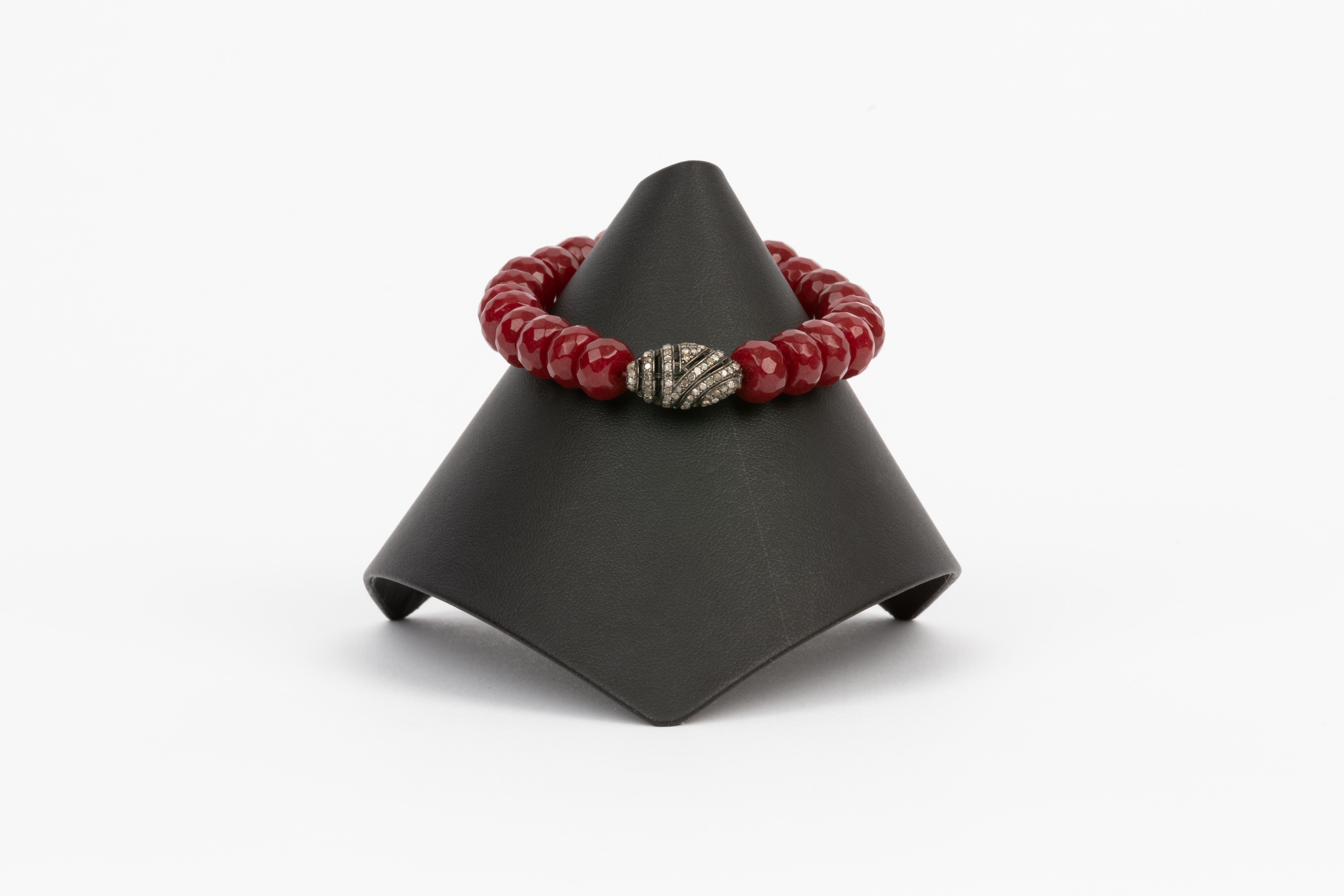 Pave Diamond, Agate