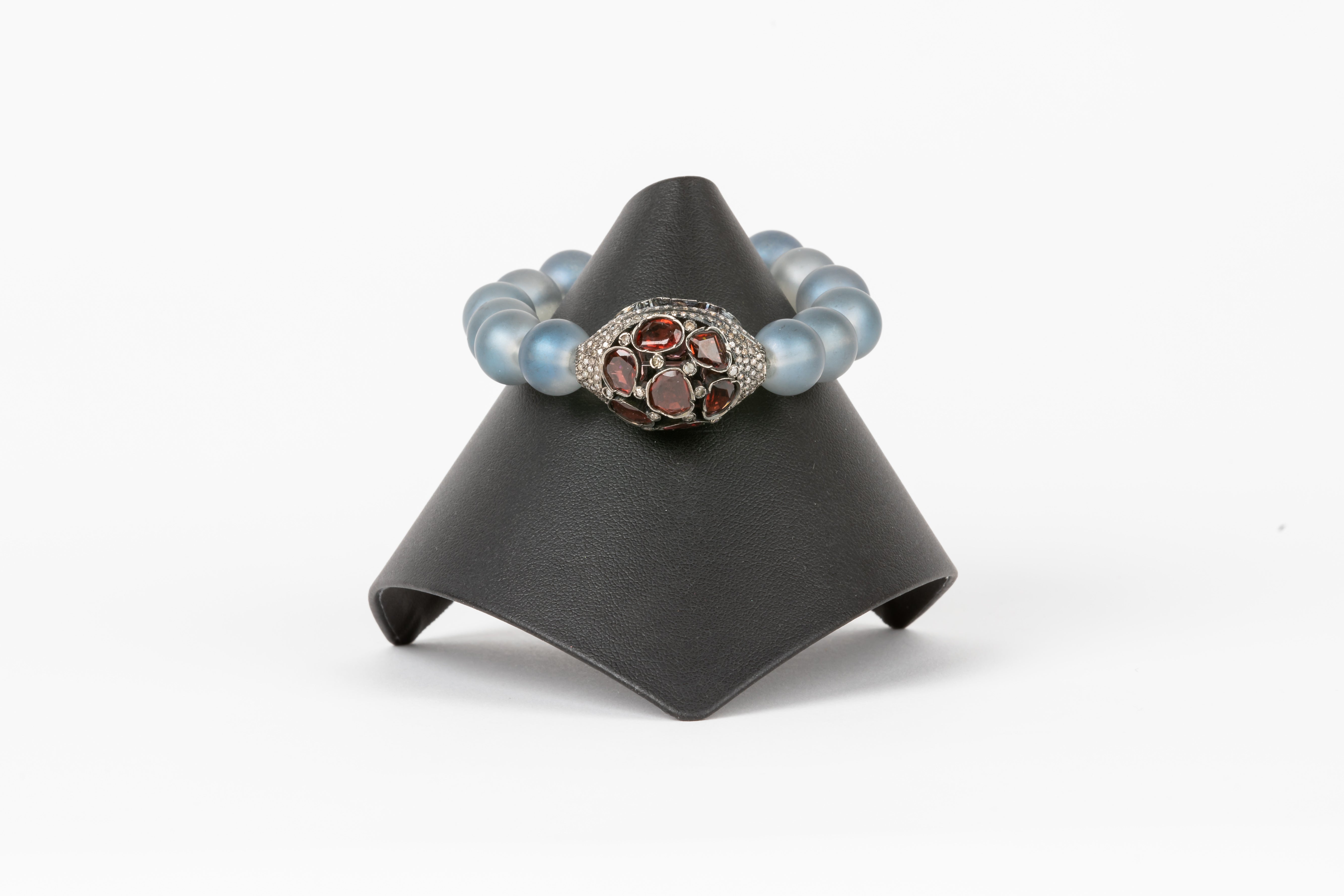 Pave Diamond, Garnet, Matt Iolite