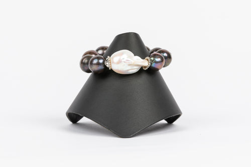 Grey Akoya and White Baroque Pearl Bracelet