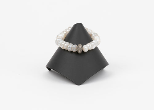 Pave Diamond, Mystic Moonstone
