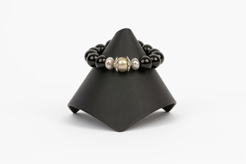 Pearl, Black Onyx, Moonstone Bracelet